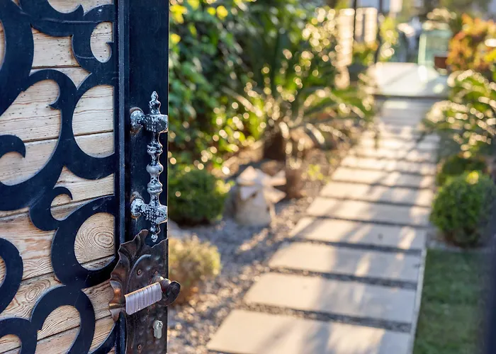 Отель Galano 2*